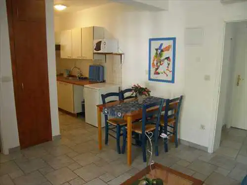 Apartment A4